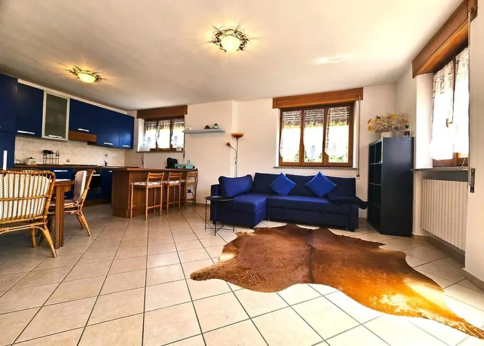 Stephanie Apartment *